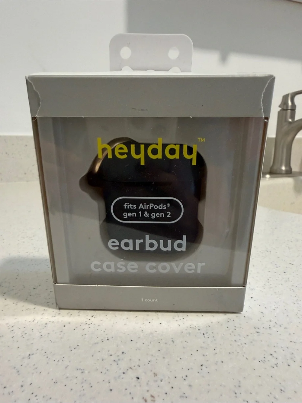 heyday Earbud Case Cover in Black Silicone